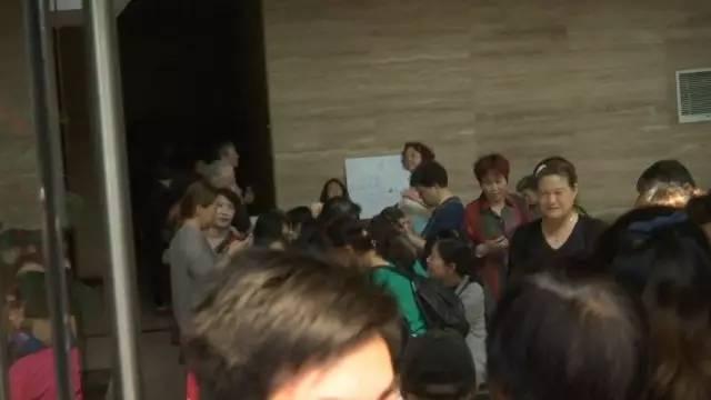 永店吃瓜事件视频,一场引发热议的网络狂欢