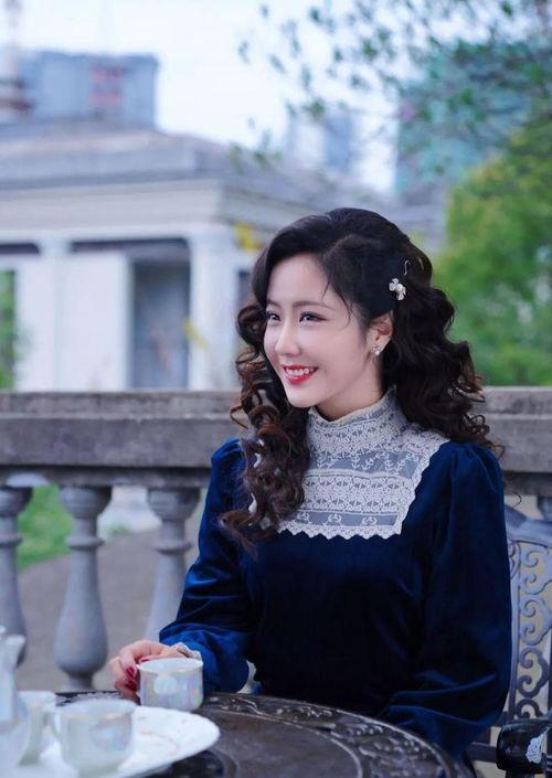 赵粤吃瓜神探杀青视频