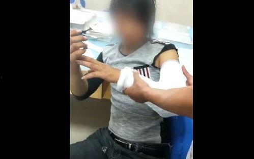 摆摊男网红吃瓜视频大全,趣味视频全集来袭